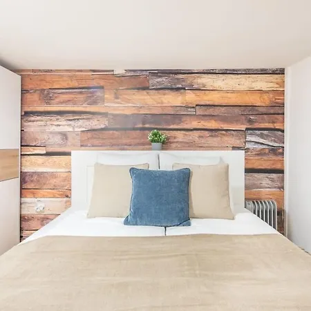 Trendy Downtown Hideaway * Budapest