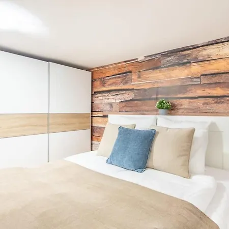 Apartment Trendy Downtown Hideaway *