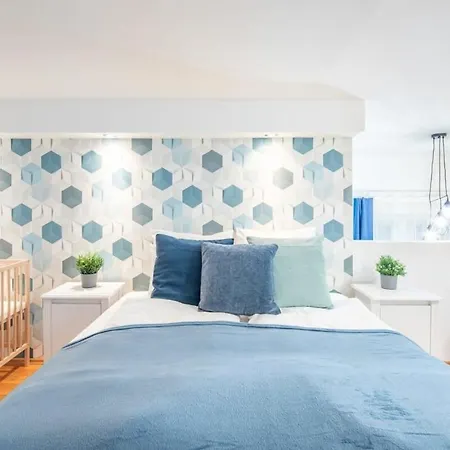 Trendy Downtown Hideaway